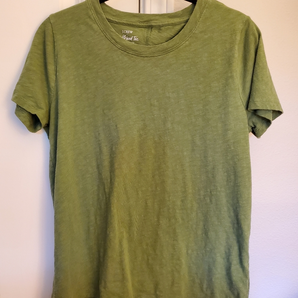 J.Crew olive girlfriend tee in medium